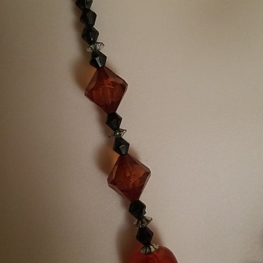 2 items - Vintage Murano earrings and Beaded fashion necklace - Picture 4 of 5